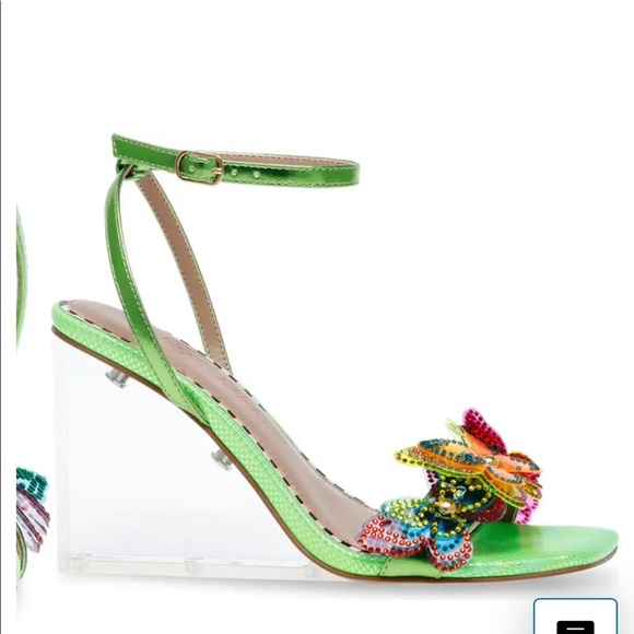 Betsey Johnson Gordon Wedge - Picture 1 of 6